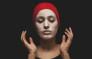 Routine di bellezza dopo i 50 anni: cura, idratazione e leggerezza