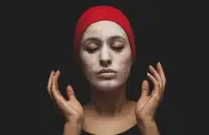 Routine di bellezza dopo i 50 anni: cura, idratazione e leggerezza